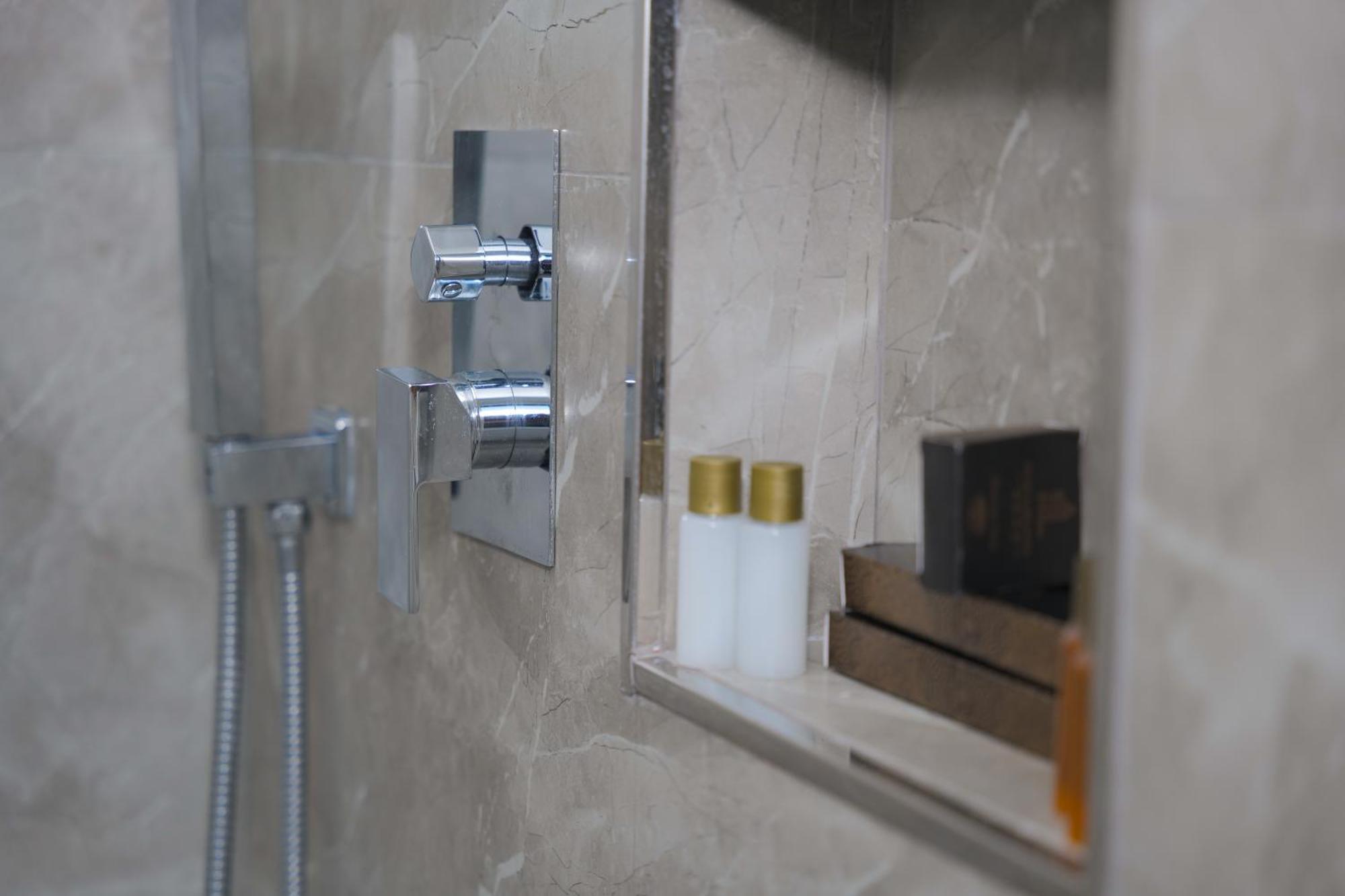 Afa Hotel Durres Ngoại thất bức ảnh